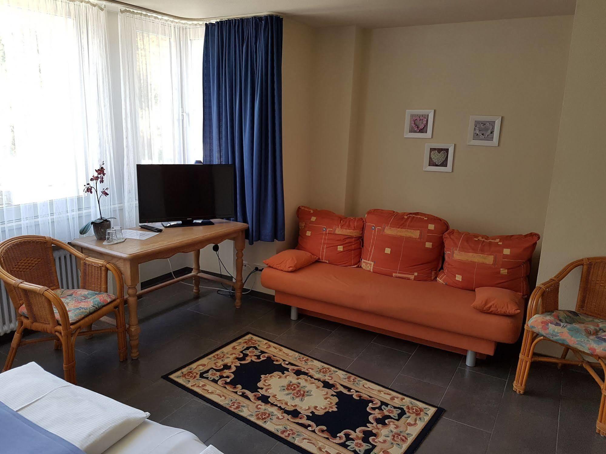 Hotel Central Garni Triberg im Schwarzwald Bagian luar foto